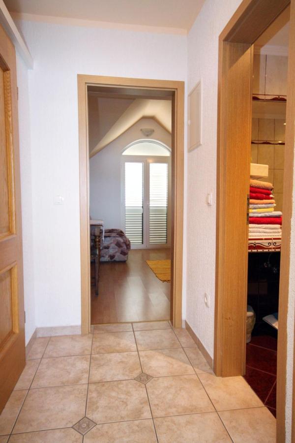 Apartment Selce 5206A Экстерьер фото