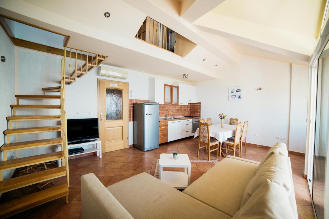 Apartment Selce 5206A Экстерьер фото
